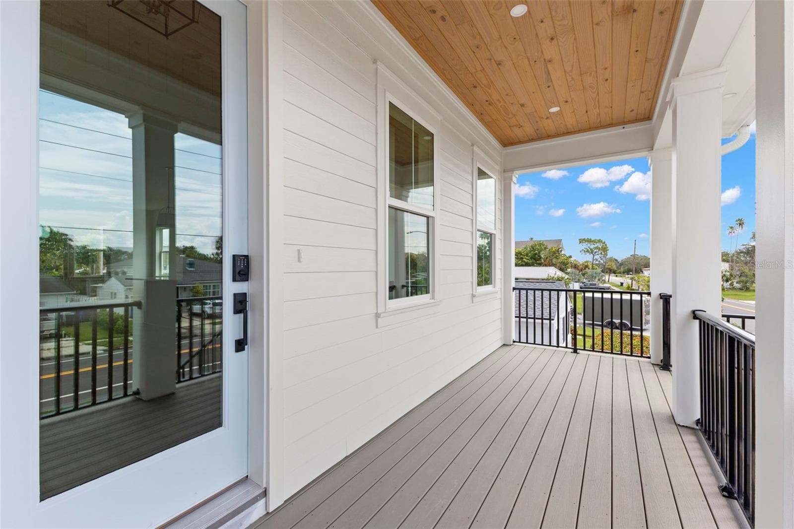 Single Family Residence at 3534 OVERLOOK DR NE, ST PETERSBURG, photo 15 of 46