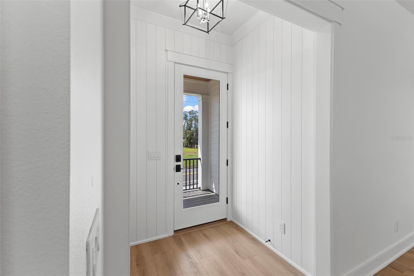Single Family Residence at 3534 OVERLOOK DR NE, ST PETERSBURG, photo 16 of 46