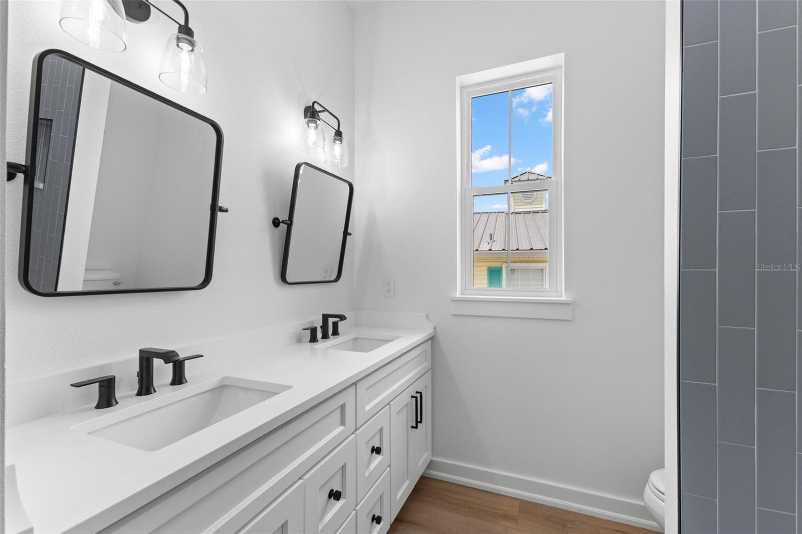 Single Family Residence at 3534 OVERLOOK DR NE, ST PETERSBURG, photo 24 of 46