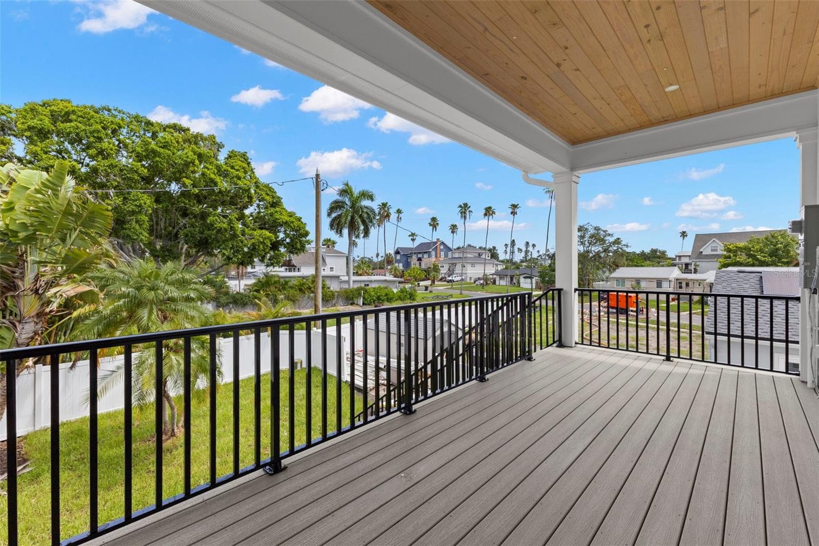 Single Family Residence at 3534 OVERLOOK DR NE, ST PETERSBURG, photo 28 of 46