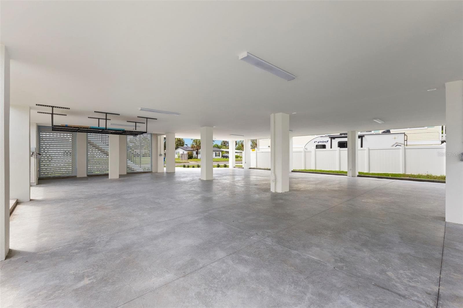 Single Family Residence at 3534 OVERLOOK DR NE, ST PETERSBURG, photo 35 of 46