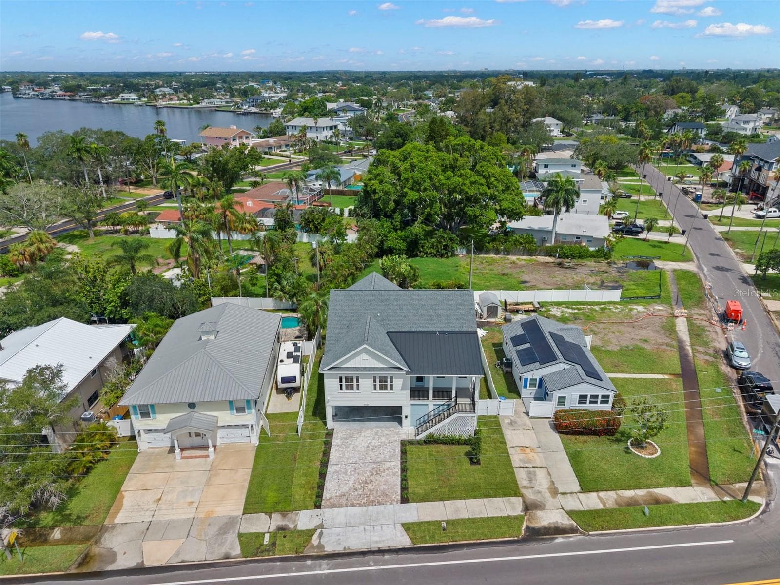 Single Family Residence at 3534 OVERLOOK DR NE, ST PETERSBURG, photo 37 of 46