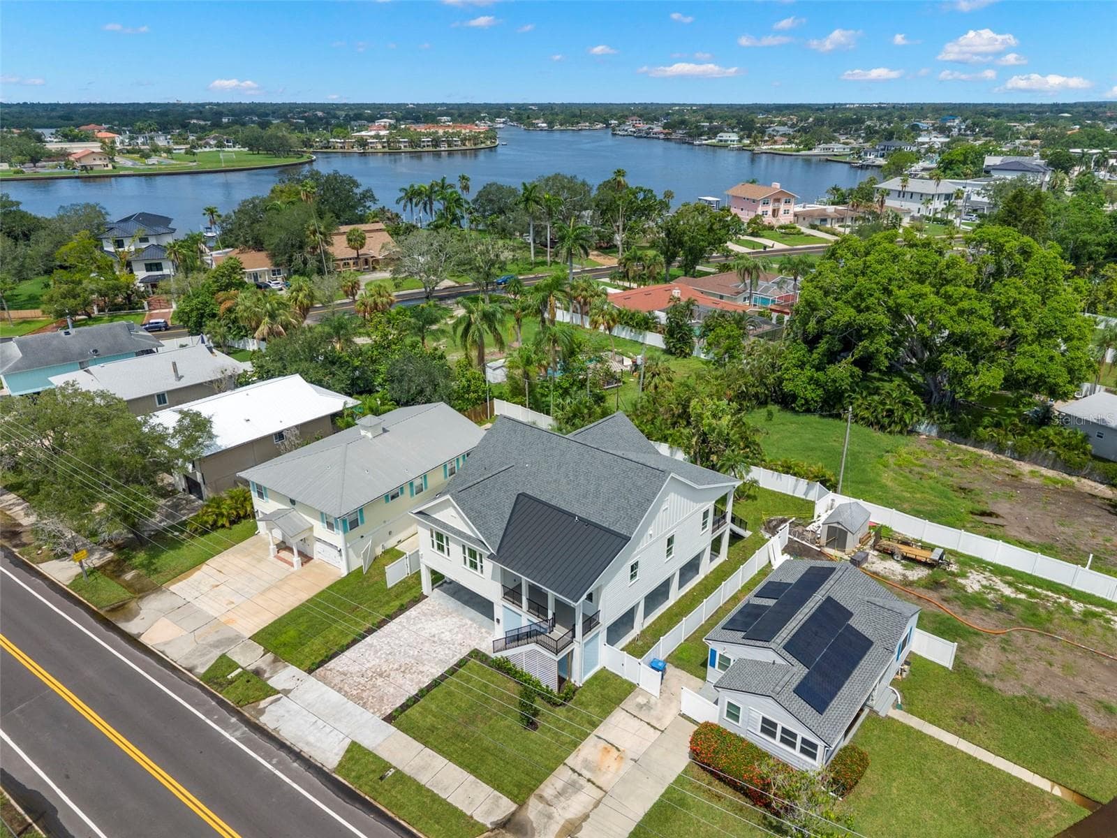 Single Family Residence at 3534 OVERLOOK DR NE, ST PETERSBURG, photo 38 of 46