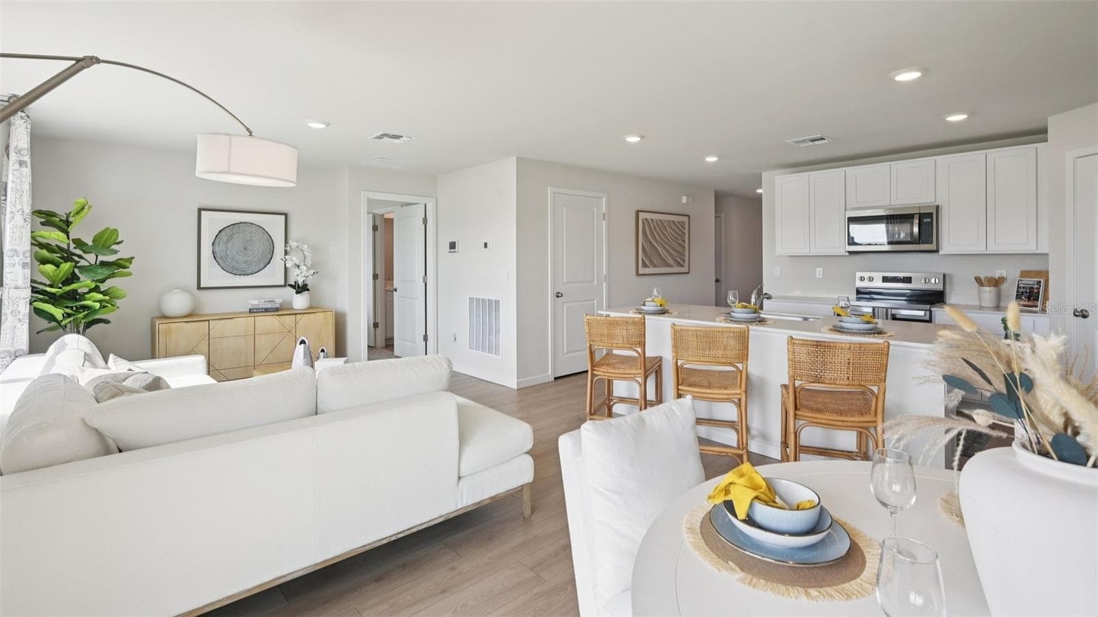 MODEL HOME - 1500 POWELL VALLEY DR, PORT CHARLOTTE