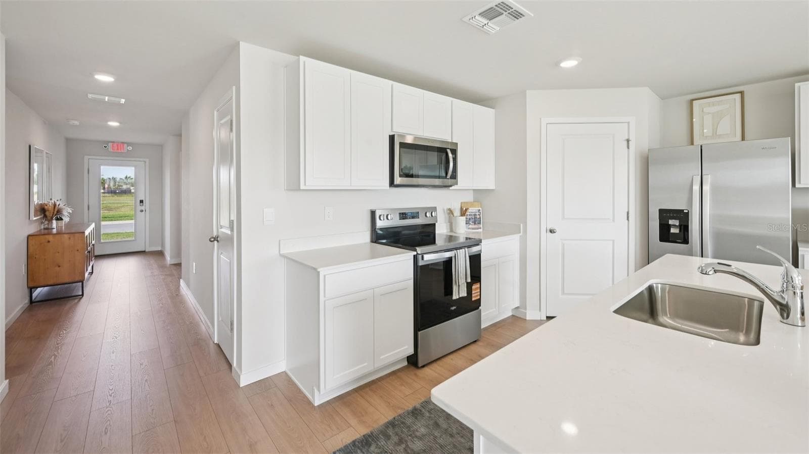 MODEL HOME - 1500 POWELL VALLEY DR, PORT CHARLOTTE