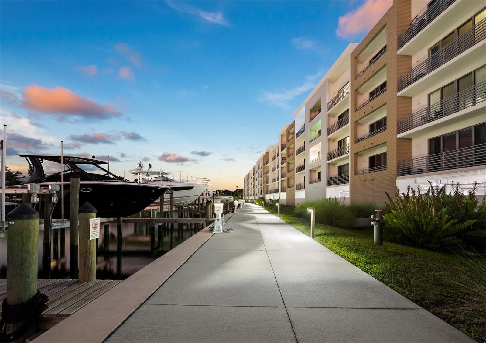 Condominium at 1709 N TAMIAMI TRL #418, SARASOTA, photo 24 of 53