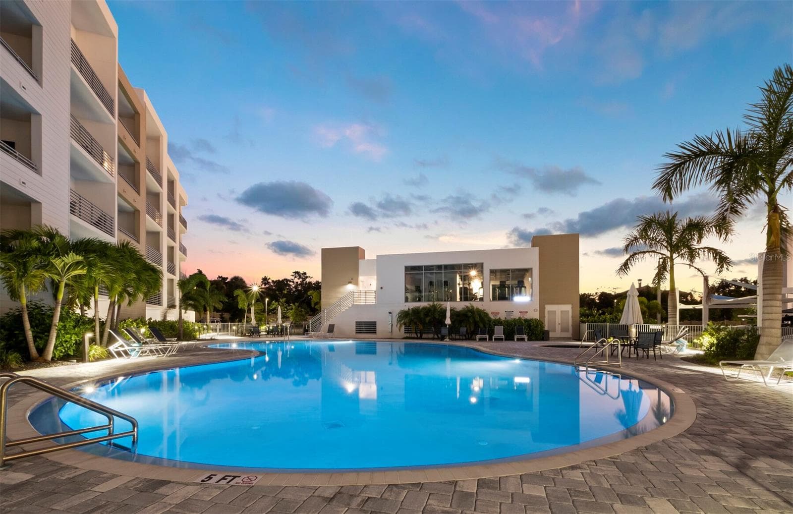World class amenities include heated pool - 1709 N TAMIAMI TRL #418, SARASOTA