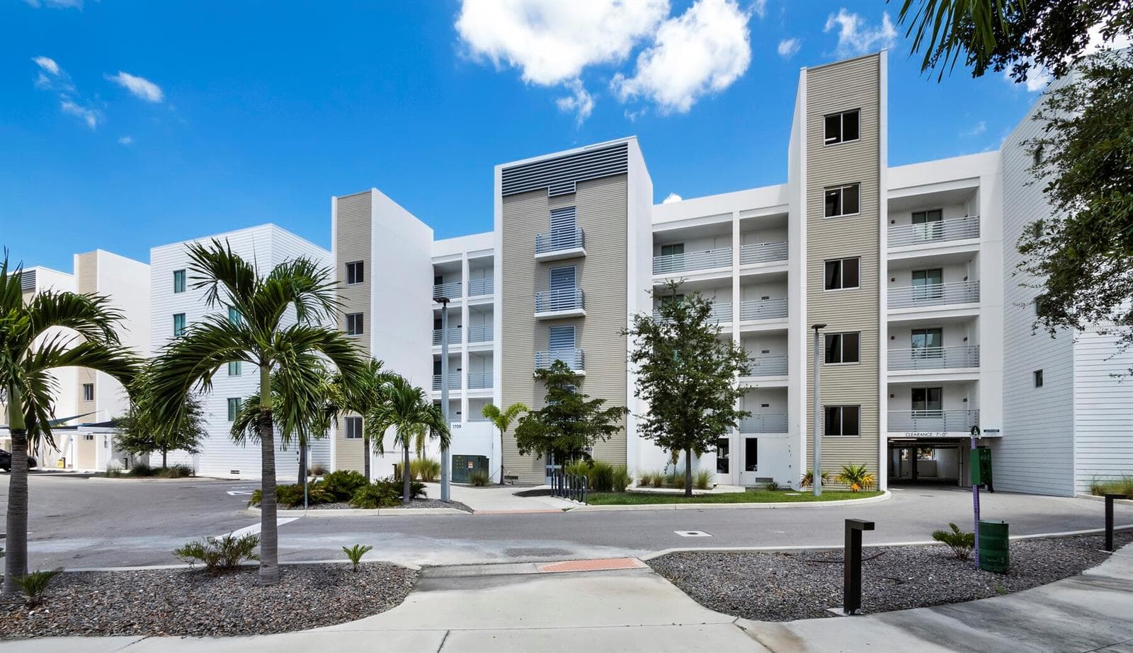 Condominium at 1709 N TAMIAMI TRL #418, SARASOTA, photo 35 of 53