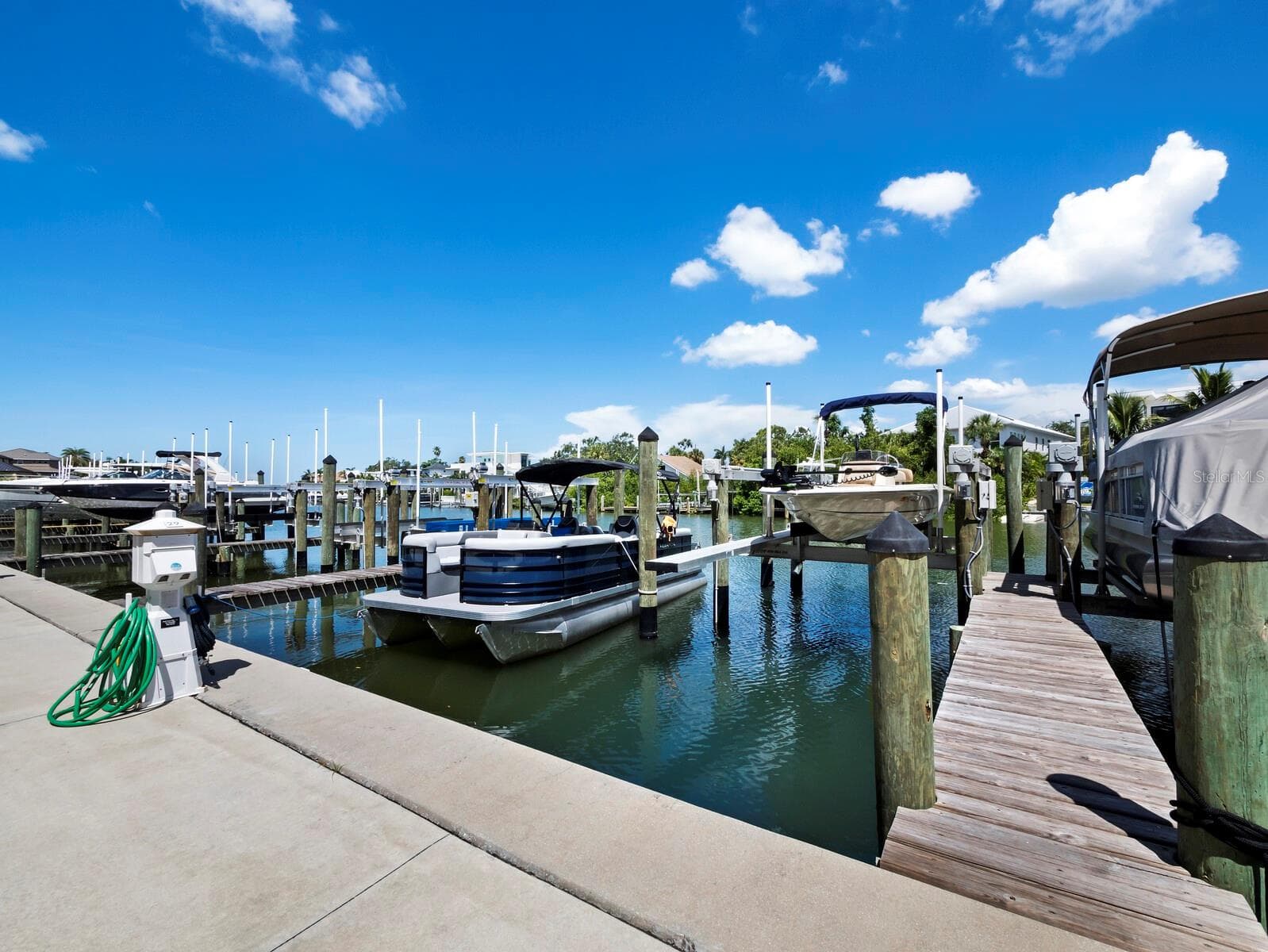 Boat docks are sometimes available for rent or purchase - 1709 N TAMIAMI TRL #418, SARASOTA