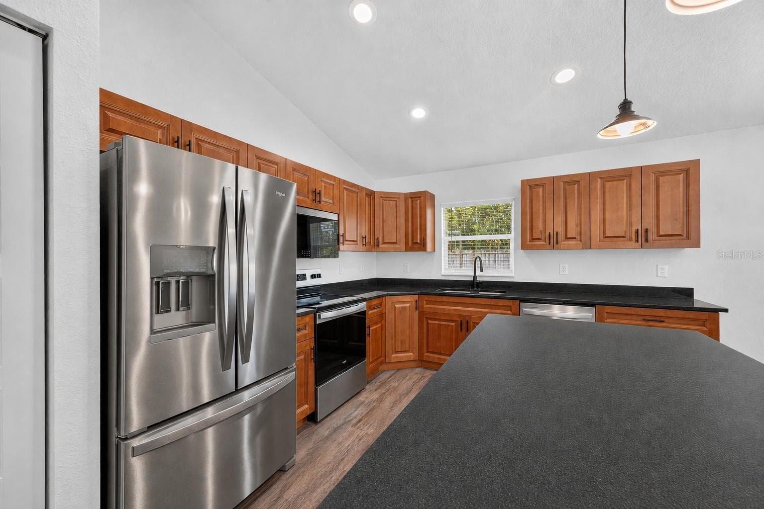Single Family Residence at 138 FISHER RUN, OCKLAWAHA, photo 8 of 32