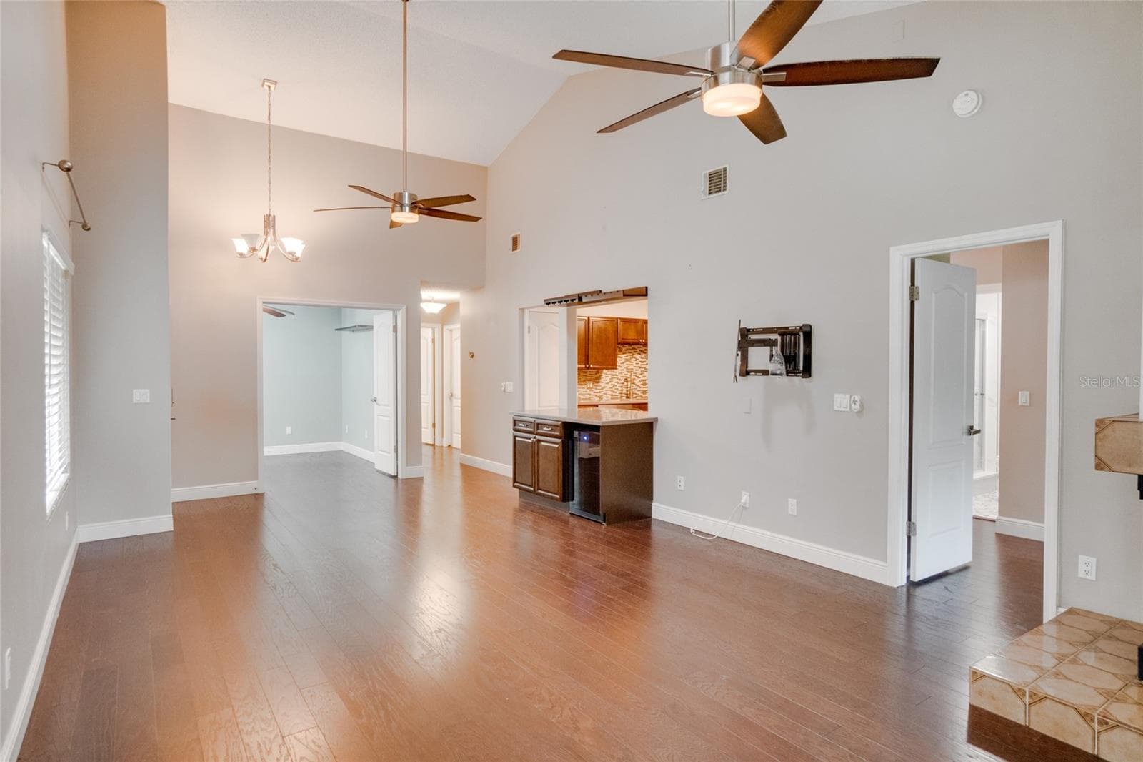 Townhouse at 419 NEWTON PL, LONGWOOD, photo 3 of 31