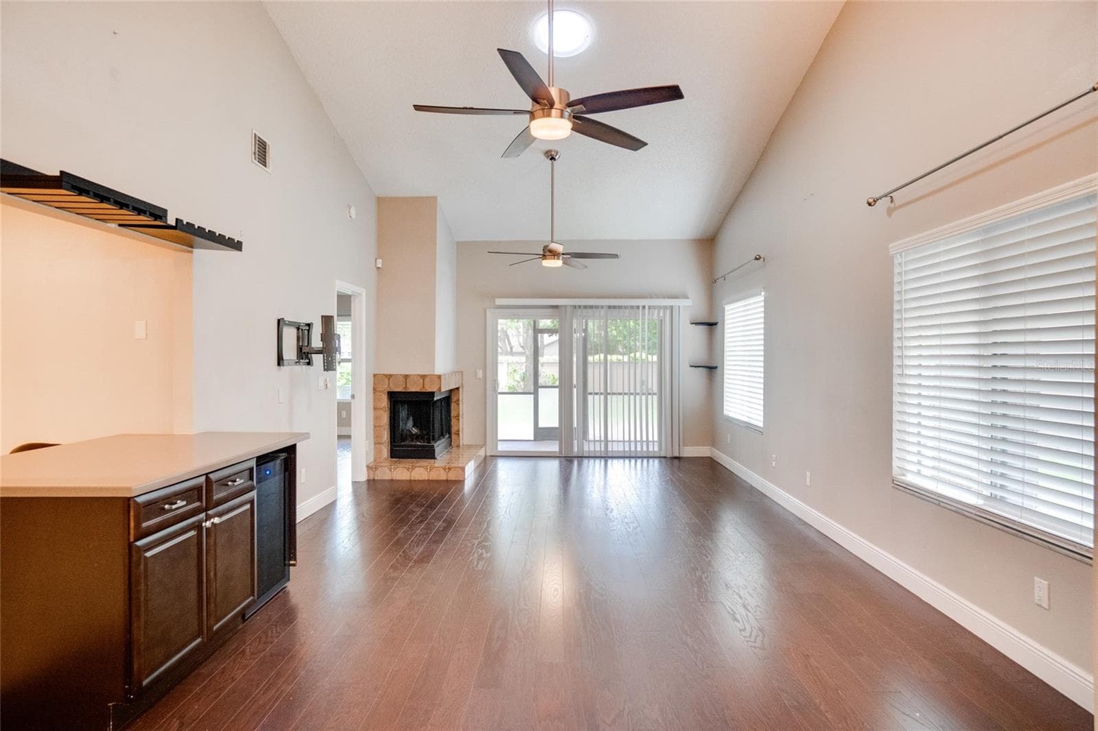 Townhouse at 419 NEWTON PL, LONGWOOD, photo 4 of 31