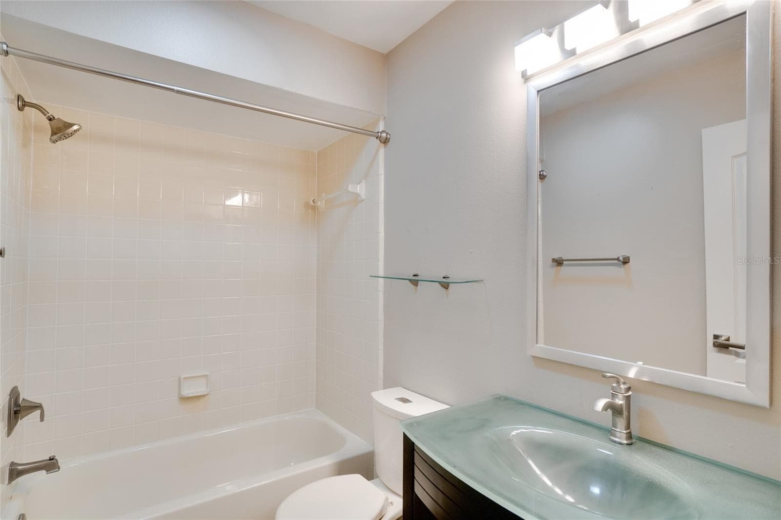 Townhouse at 419 NEWTON PL, LONGWOOD, photo 9 of 31