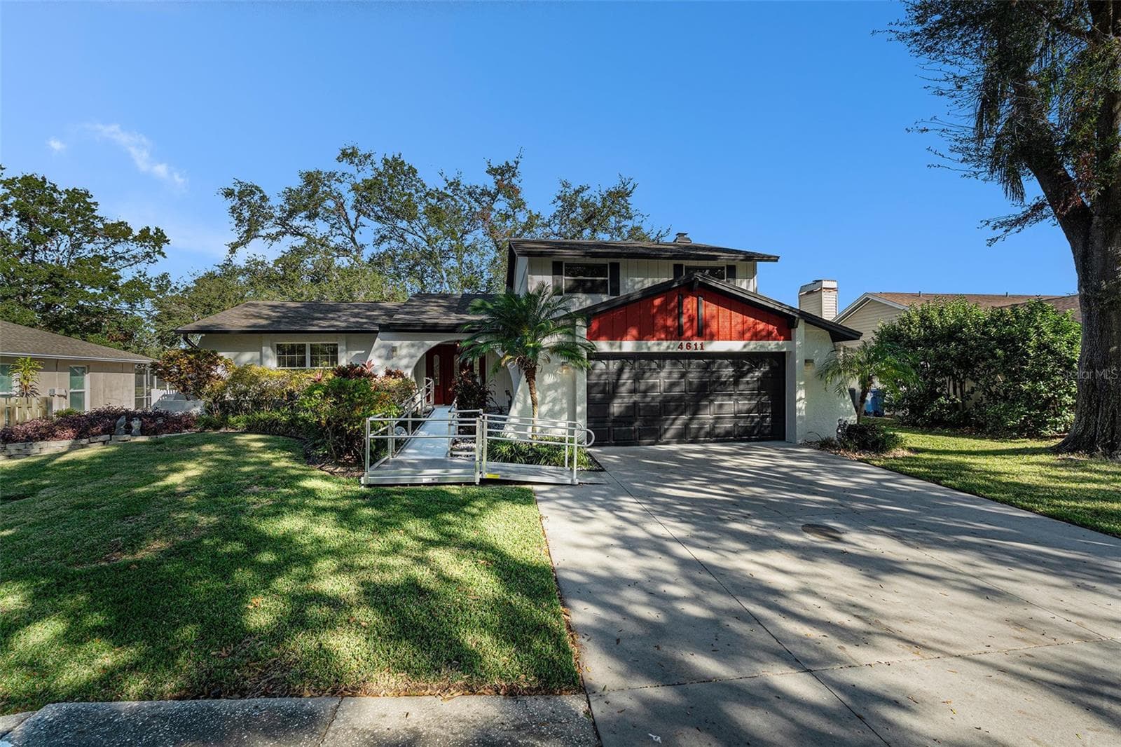 Home is handicap accessible and it can be removed - 4611 LANDSCAPE DR, TAMPA