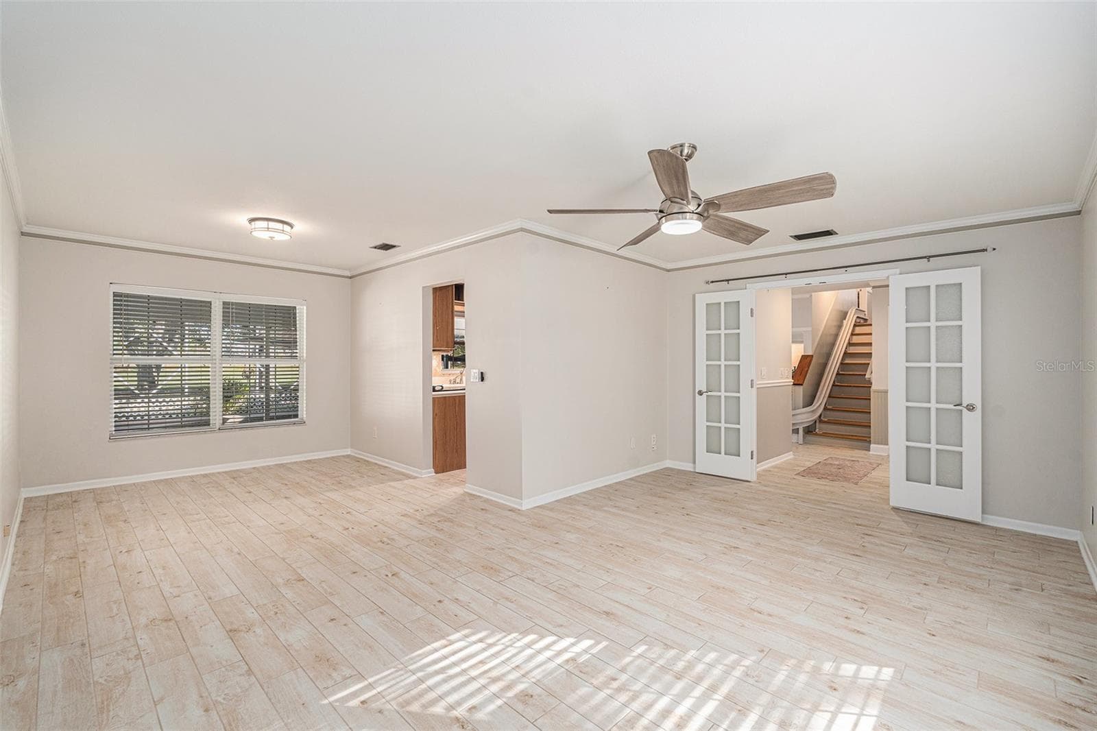 Living/dining room combo - 4611 LANDSCAPE DR, TAMPA