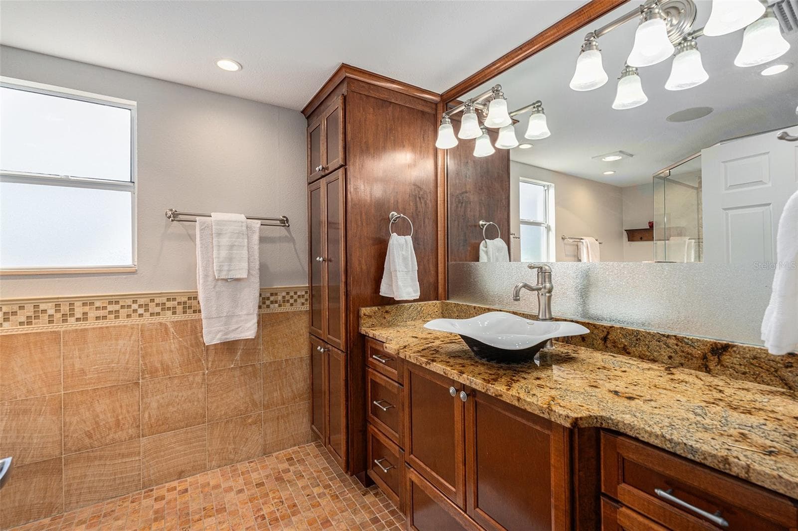 Single Family Residence at 4611 LANDSCAPE DR, TAMPA, photo 23 of 41