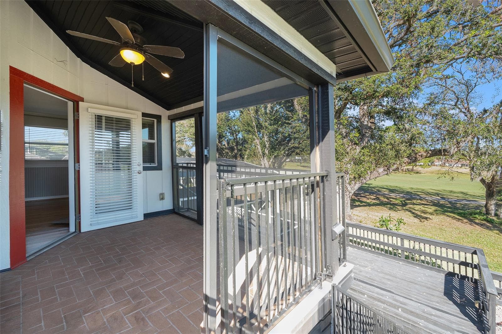 Single Family Residence at 4611 LANDSCAPE DR, TAMPA, photo 36 of 41