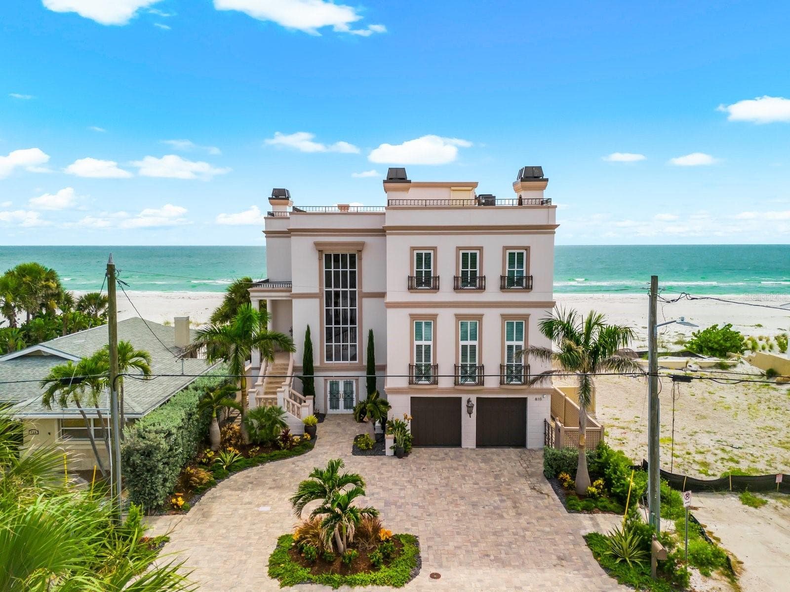 Single Family Residence at 810 ELDORADO AVE, CLEARWATER BEACH, photo 2 of 81