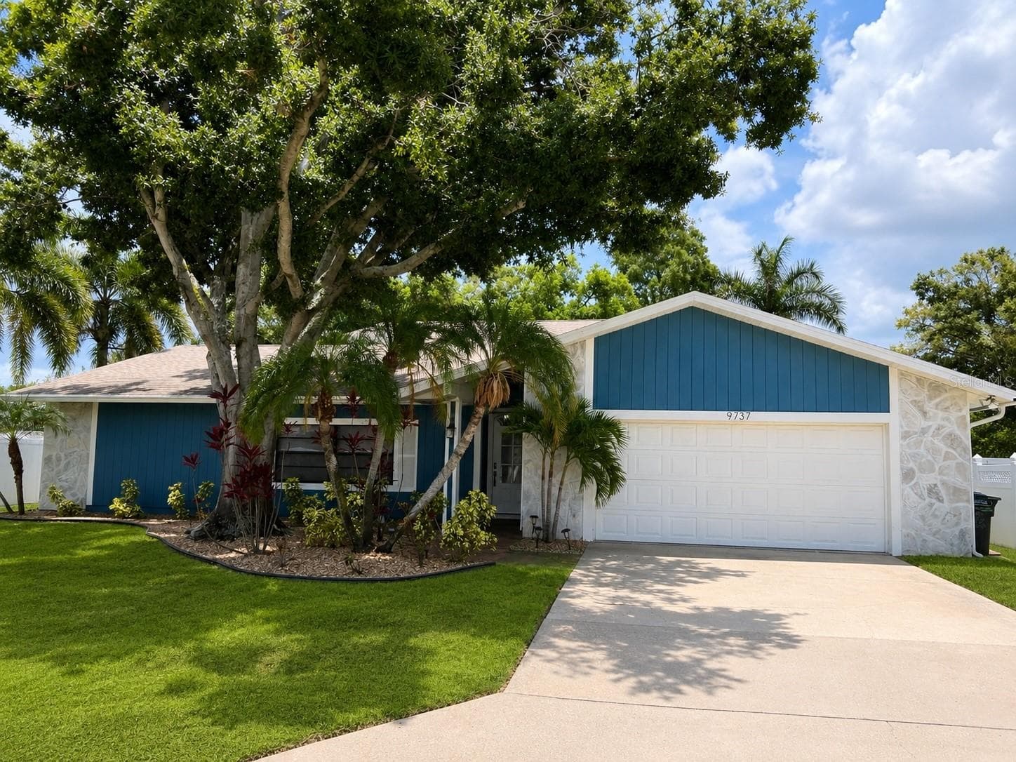 Single Family Residence at 9737 135TH ST, SEMINOLE, photo 2 of 53