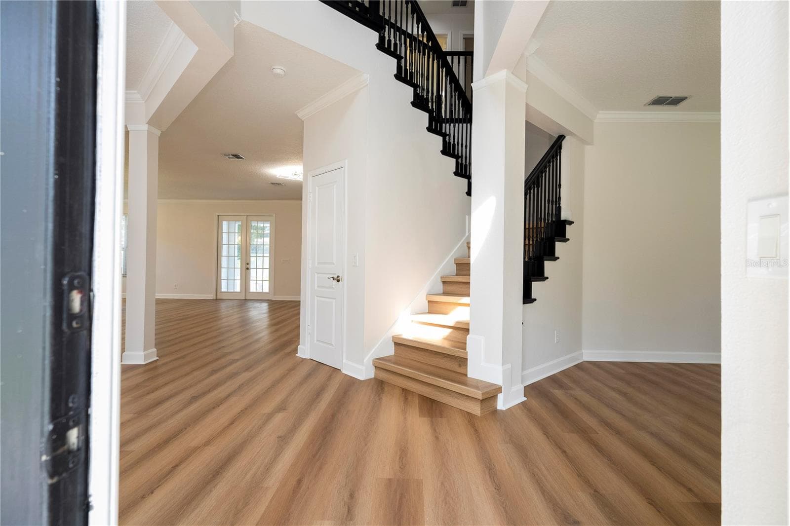 Single Family Residence at 13138 PALOMA DR, ORLANDO, photo 5 of 98
