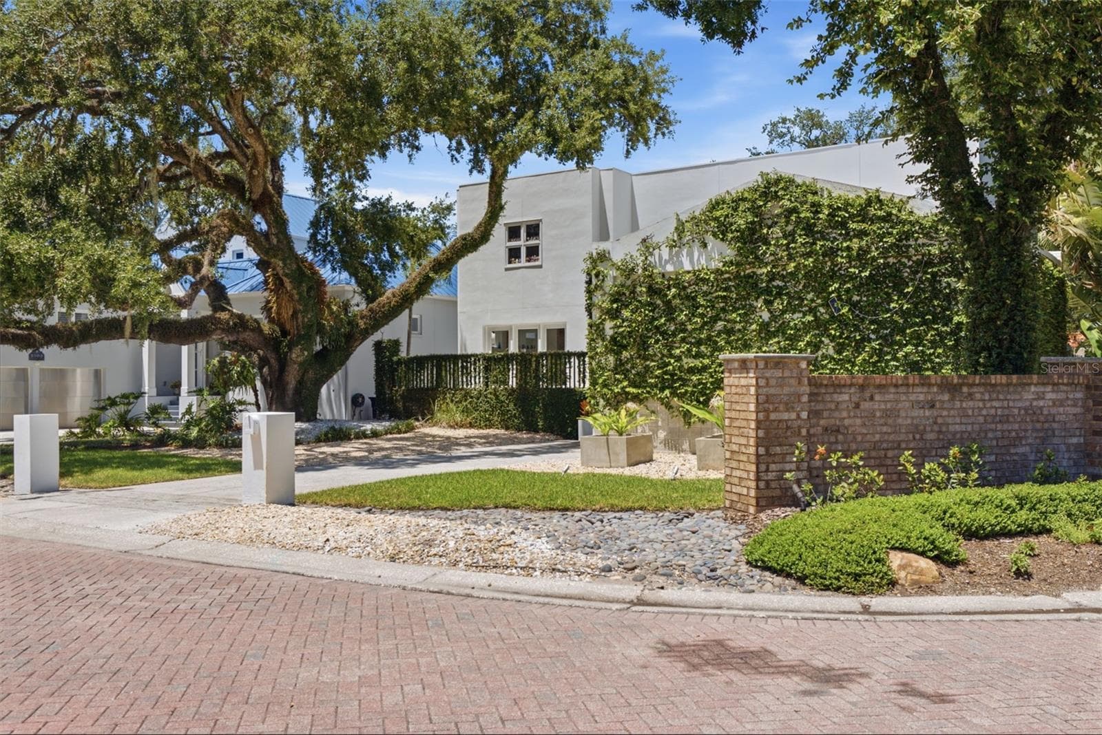 Corner lot on Bayshore Boulevard - 2701 CHAMBRAY LN, TAMPA