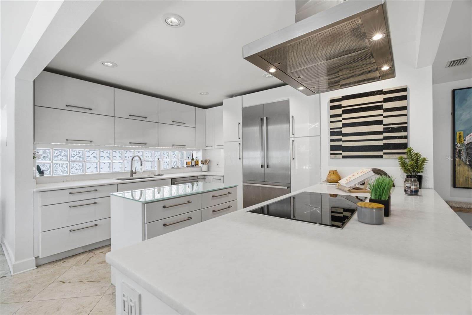 Chef ready - 2701 CHAMBRAY LN, TAMPA