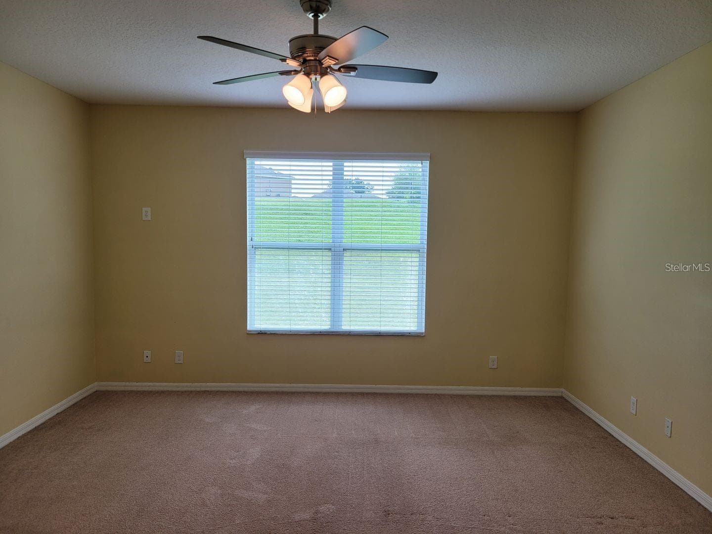 Single Family Residence at 1041 CAVAN DR, APOPKA, photo 16 of 22