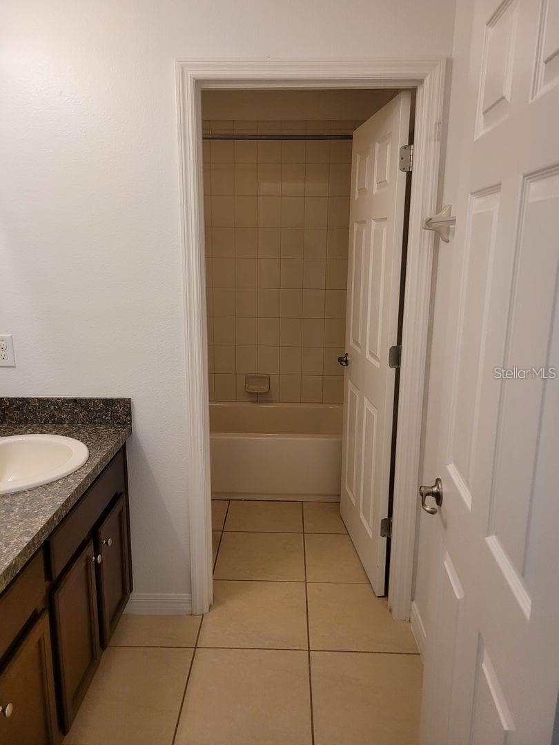Single Family Residence at 1041 CAVAN DR, APOPKA, photo 18 of 22