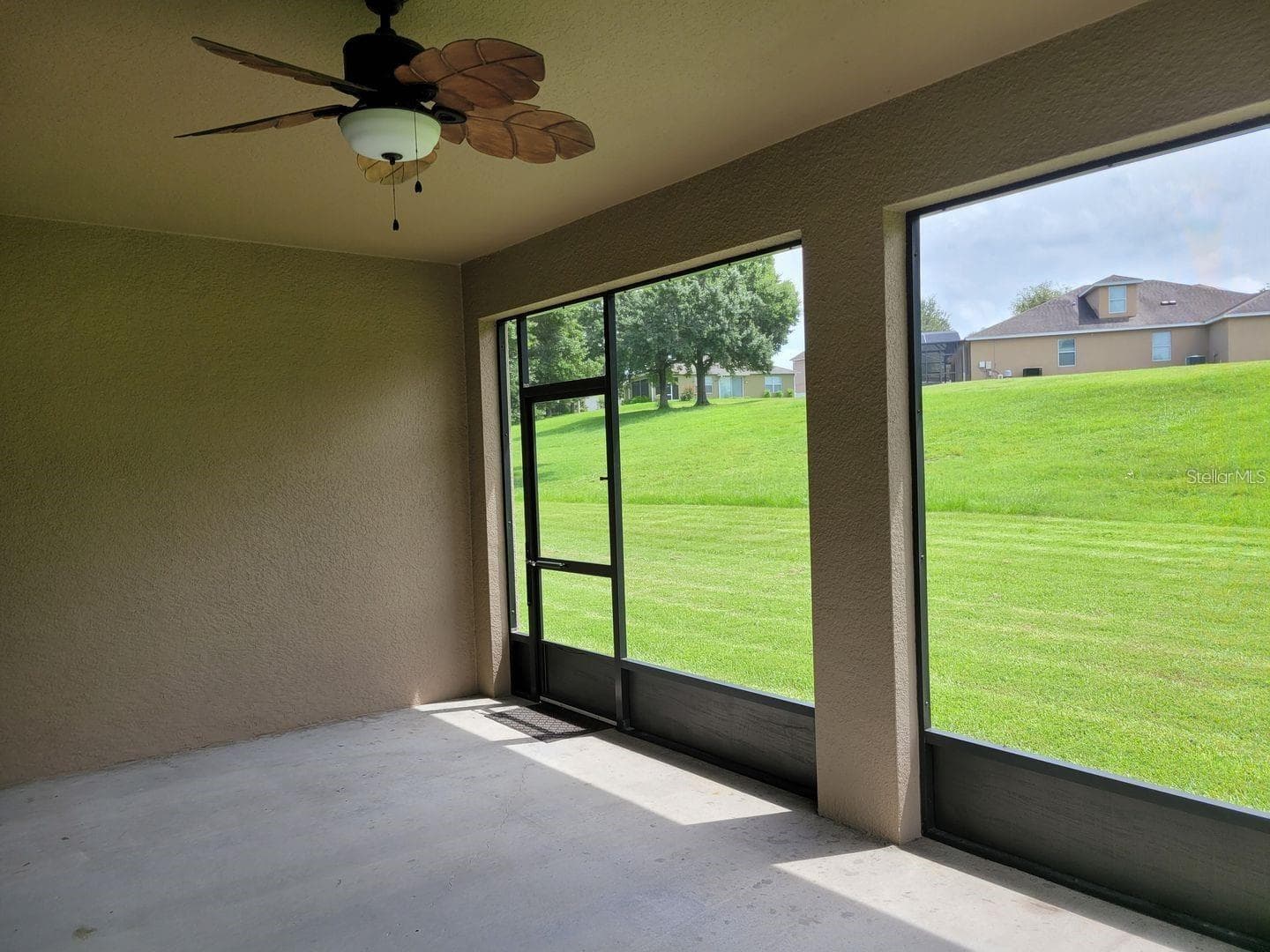 Single Family Residence at 1041 CAVAN DR, APOPKA, photo 21 of 22