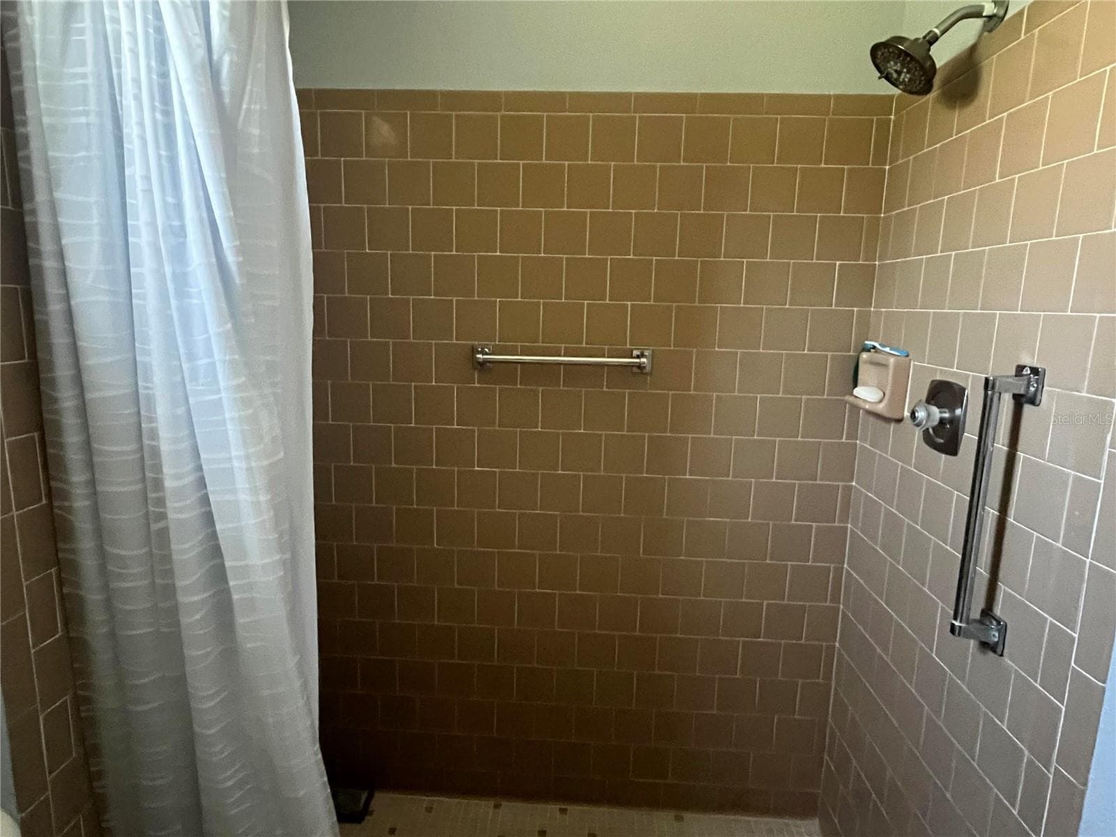 Master Shower - 11414 STANSBERRY DR, PORT RICHEY