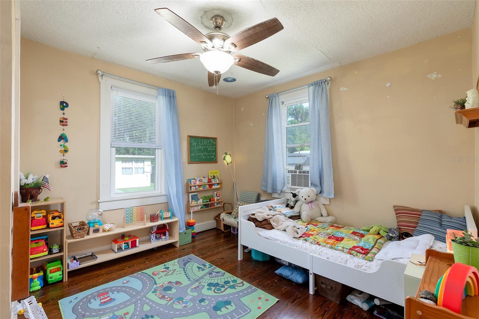 Triplex at 220 N ADELLE AVE, DELAND, photo 11 of 34
