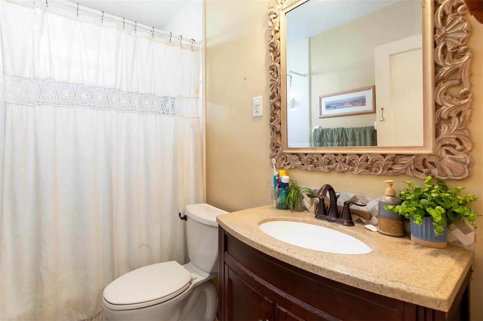 Triplex at 220 N ADELLE AVE, DELAND, photo 12 of 34