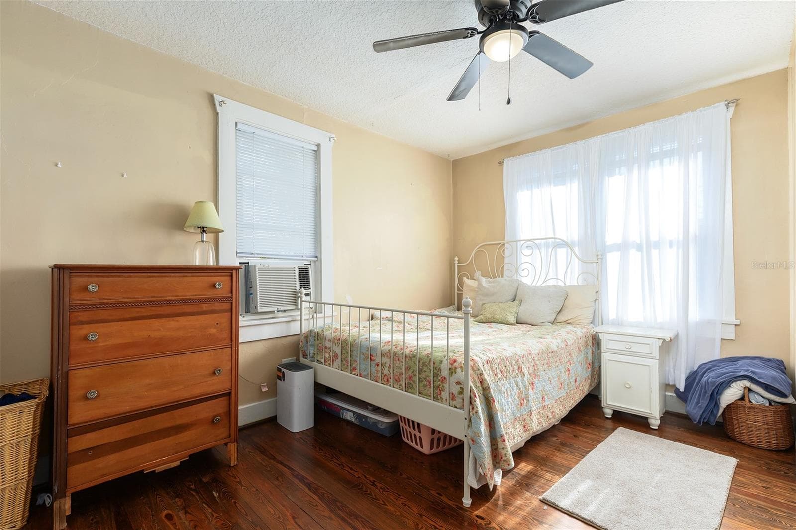 Triplex at 220 N ADELLE AVE, DELAND, photo 13 of 34