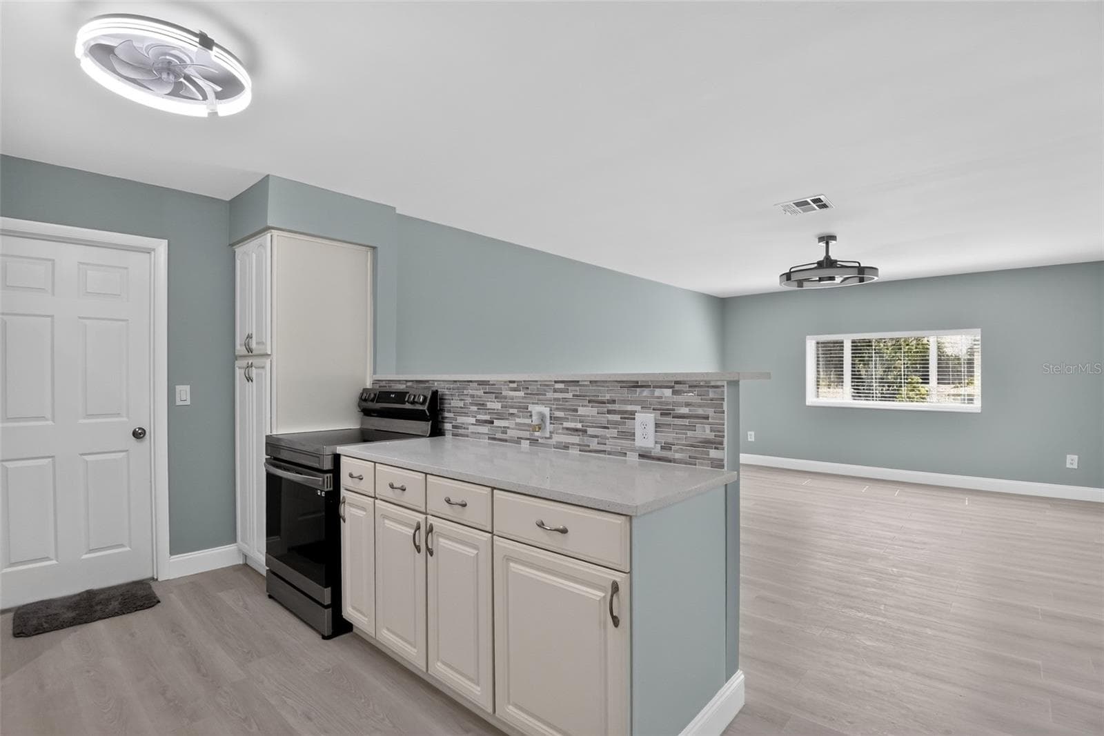 Single Family Residence at 1148 FOUNTAINHEAD DR, DELTONA, photo 28 of 42