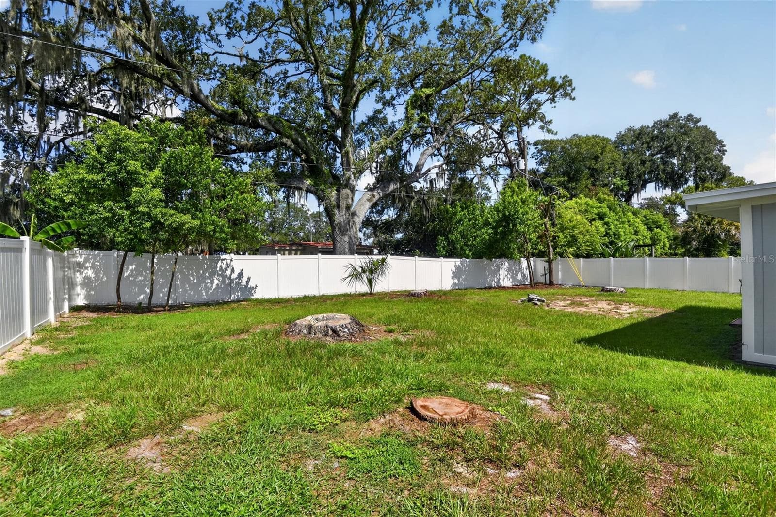Single Family Residence at 1148 FOUNTAINHEAD DR, DELTONA, photo 33 of 42