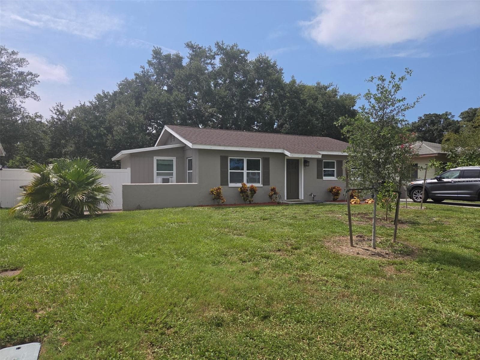 Single Family Residence at 20 S SATURN AVE, CLEARWATER, photo 3 of 37
