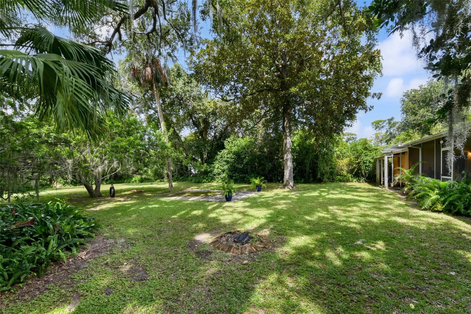 Single Family Residence at 1520 MORAVIA AVE, HOLLY HILL, photo 37 of 43