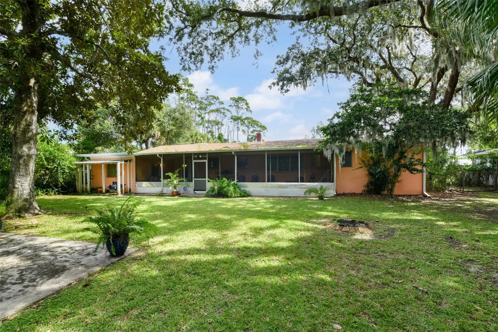 Single Family Residence at 1520 MORAVIA AVE, HOLLY HILL, photo 38 of 43