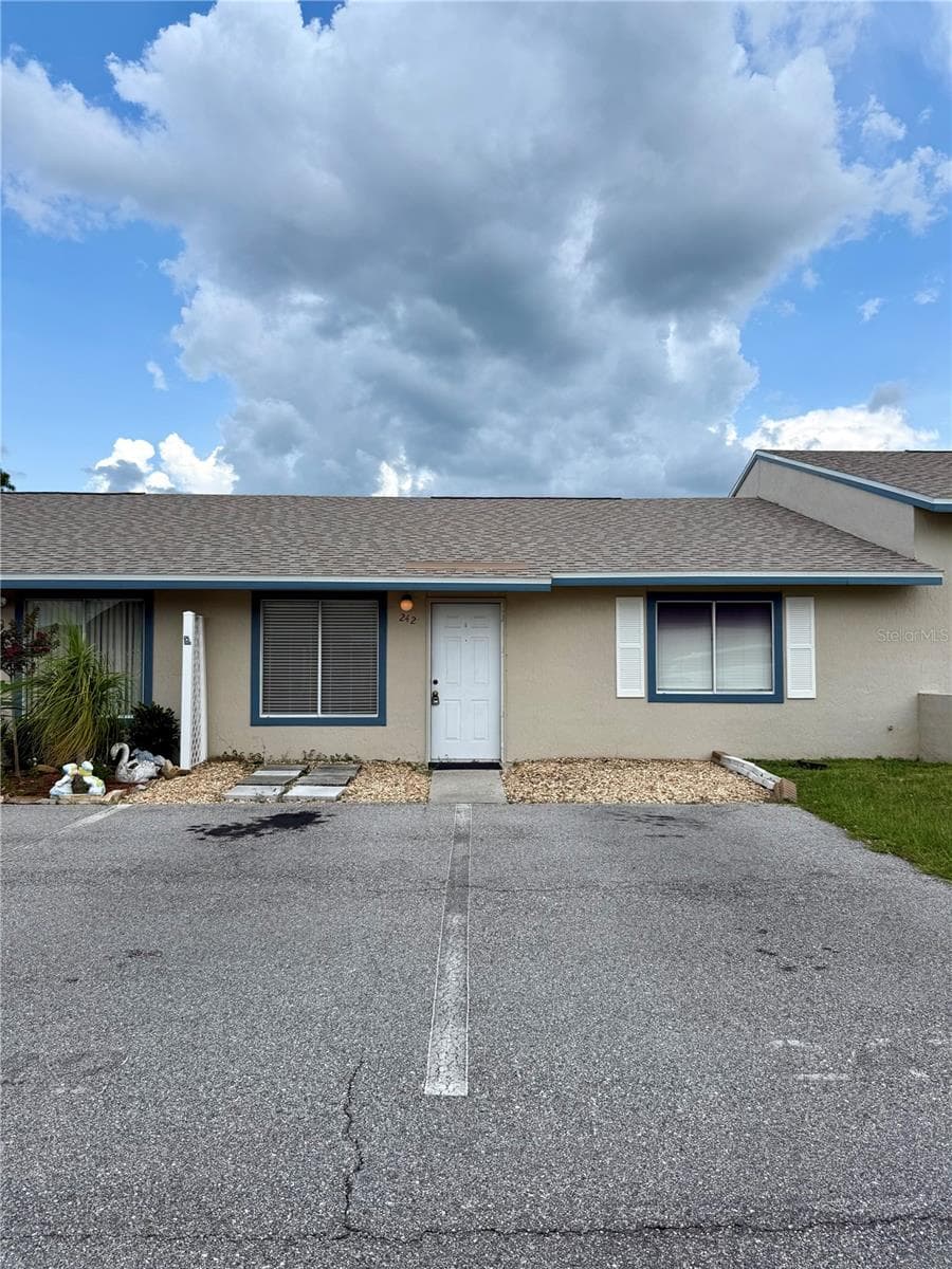 242 WINTER RIDGE BLVD #242