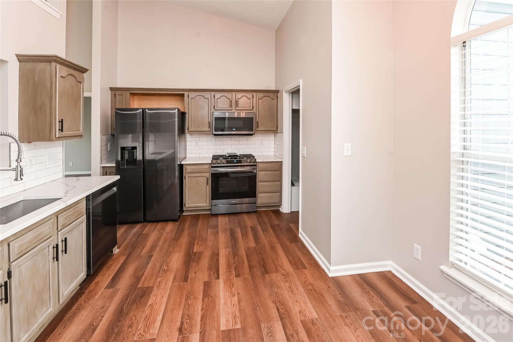 Single Family Residence at 11358 Clayford Ridge, Charlotte, photo 3 of 15