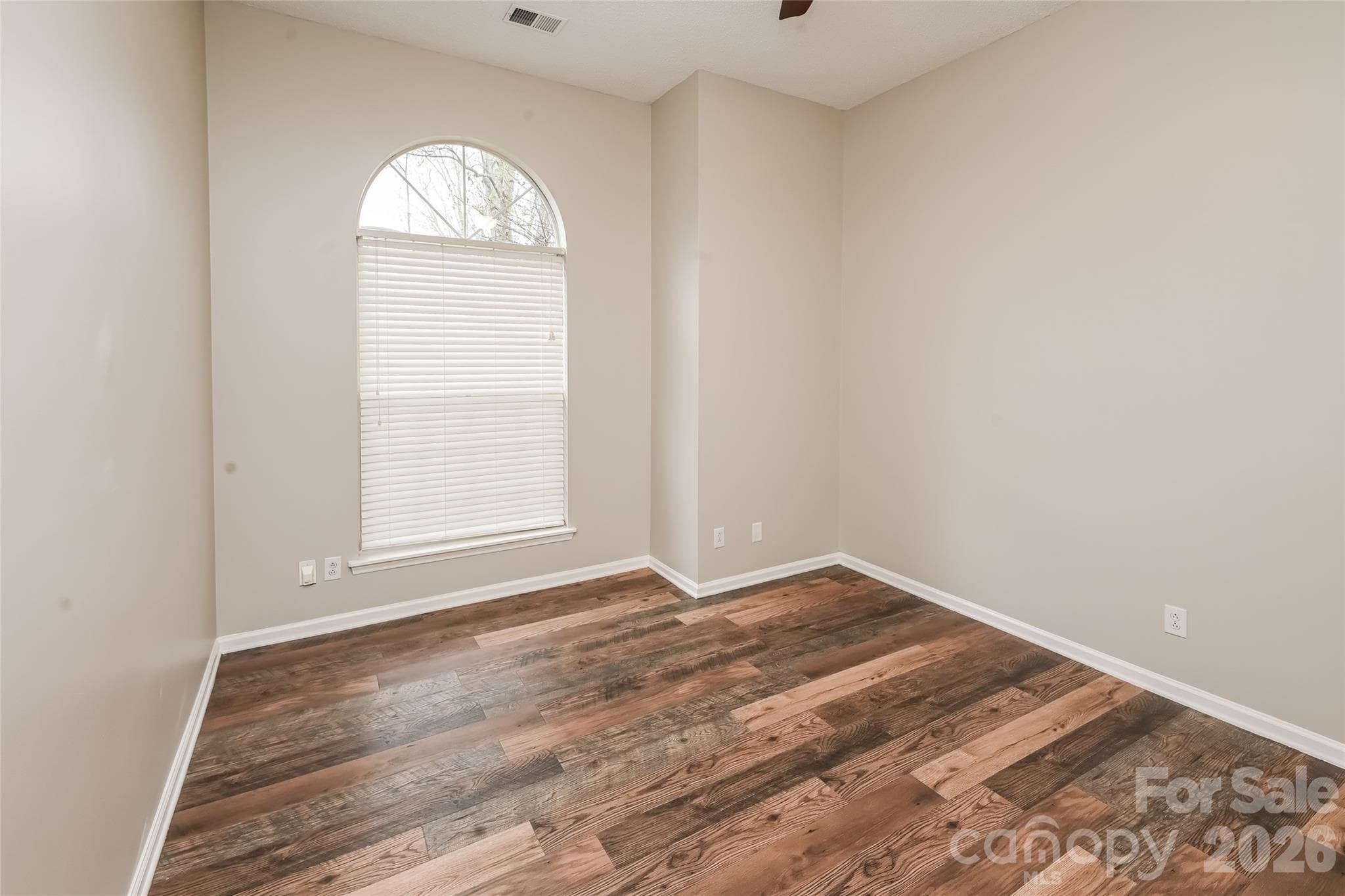 Single Family Residence at 11358 Clayford Ridge, Charlotte, photo 5 of 15