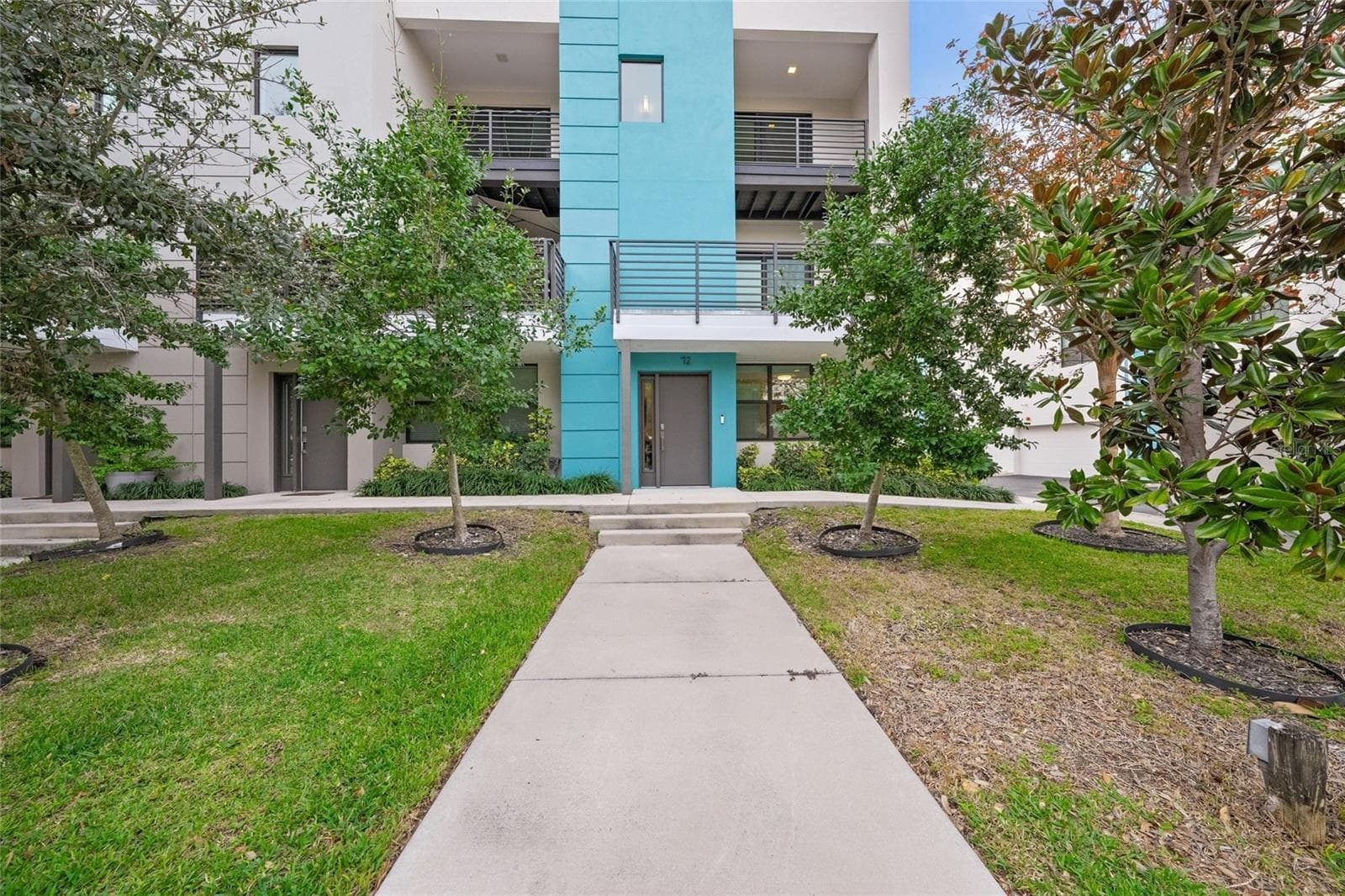 Townhouse at 72 N SCHOOL AVE, SARASOTA, photo 37 of 81