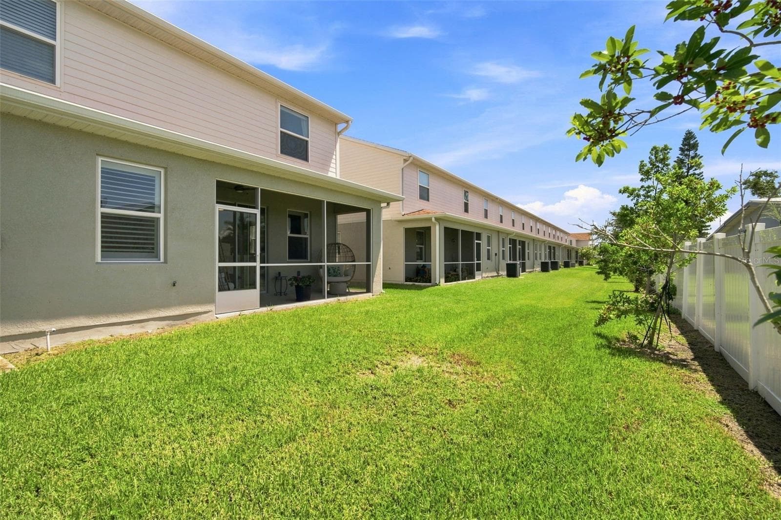 Townhouse at 5292 NEIL DR, ST PETERSBURG, photo 48 of 73
