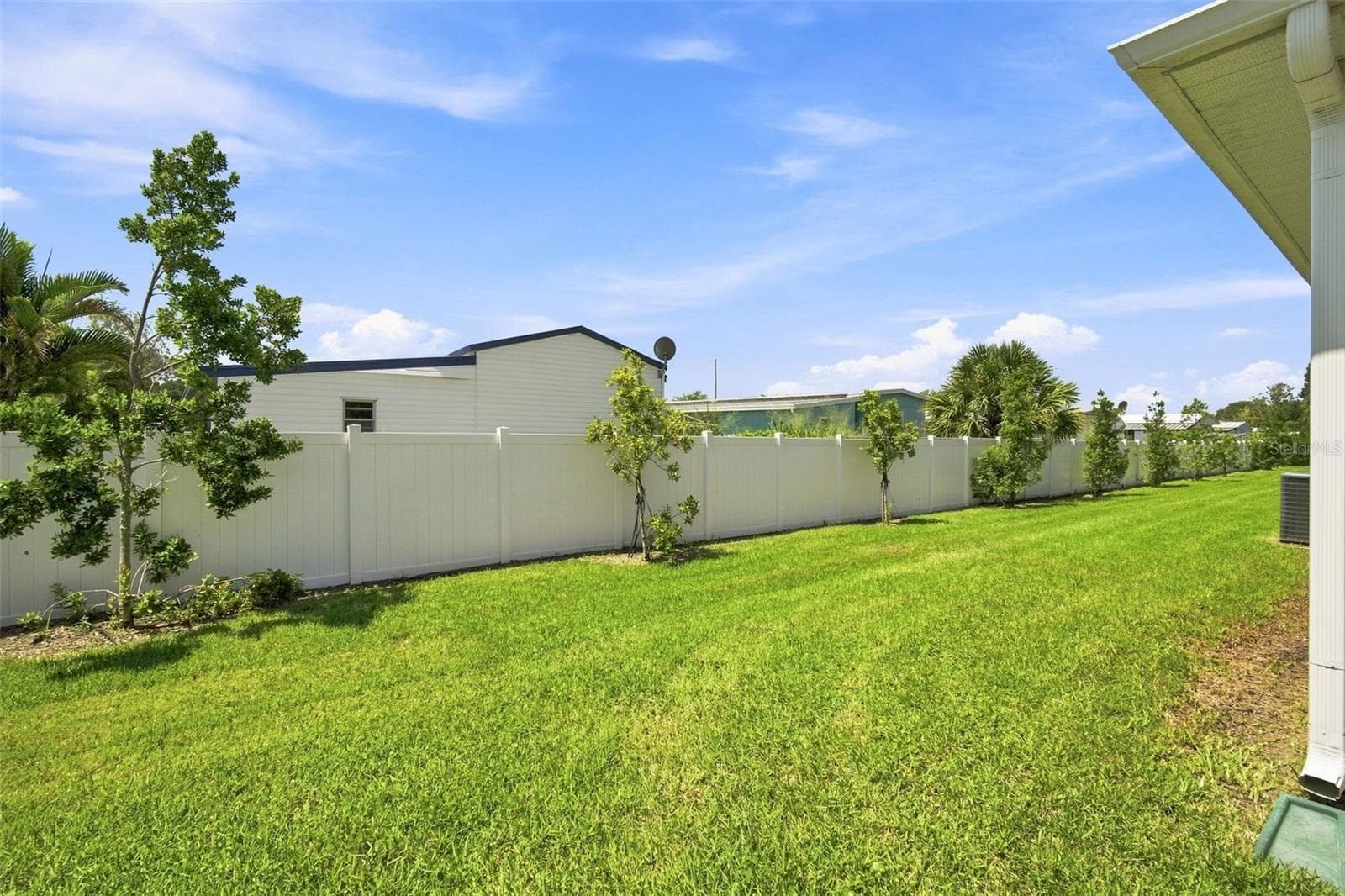 Townhouse at 5292 NEIL DR, ST PETERSBURG, photo 49 of 73