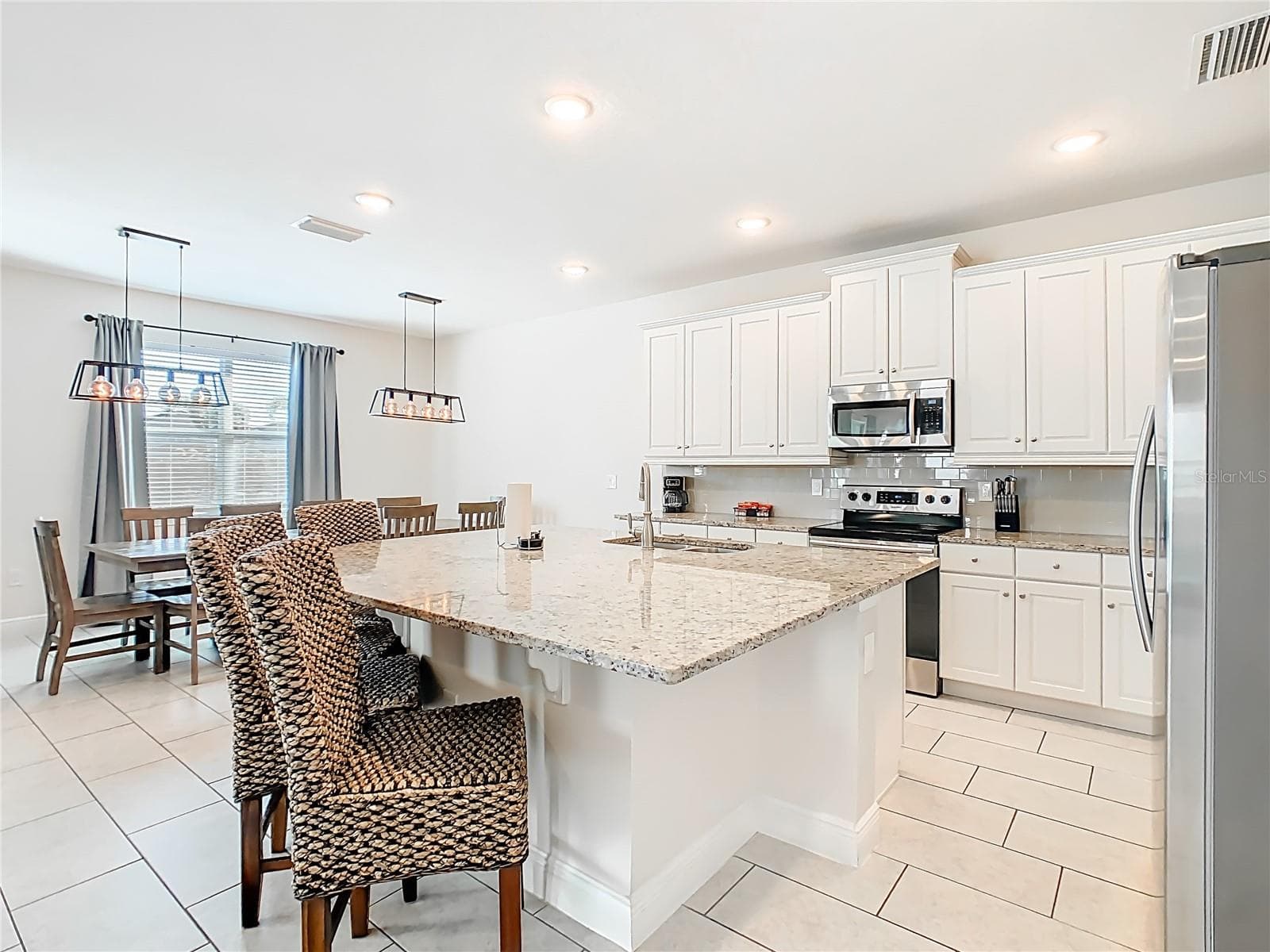 Single Family Residence at 267 SOUTHFIELD ST, KISSIMMEE, photo 5 of 60