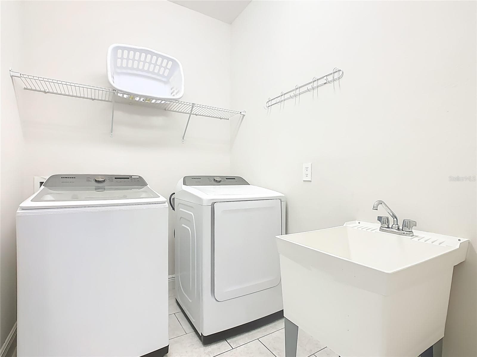 Single Family Residence at 267 SOUTHFIELD ST, KISSIMMEE, photo 42 of 60