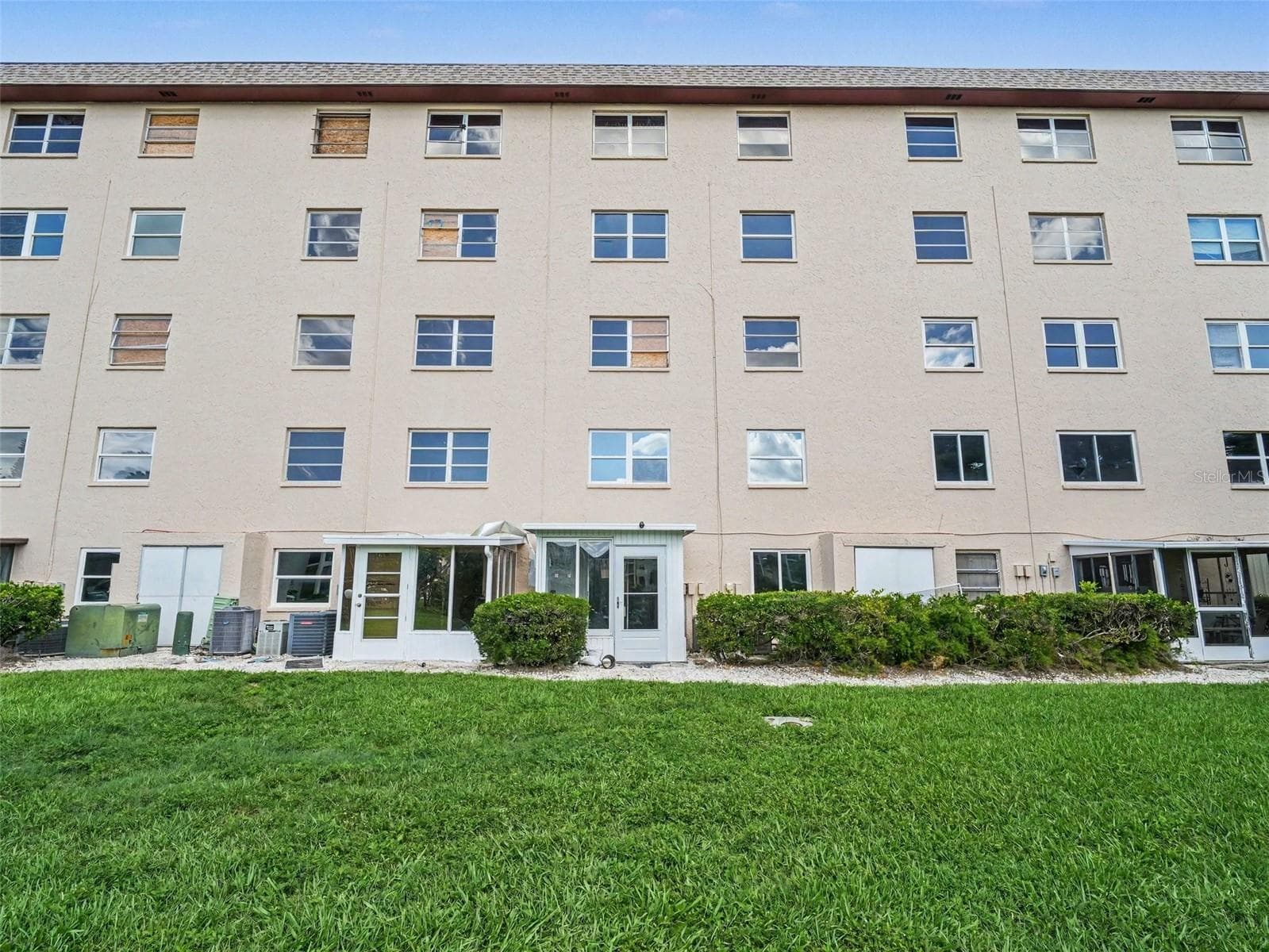 Condominium at 4023 LAKE BAYSHORE DR #112, BRADENTON, photo 35 of 41