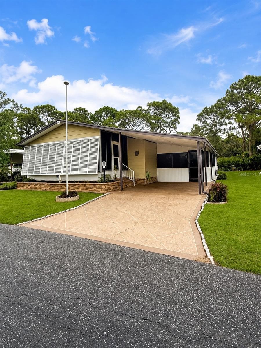 201 N FIJI CIR