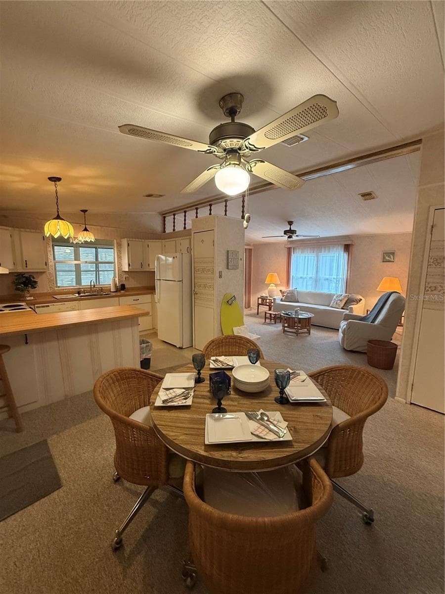 Manufactured Home at 201 N FIJI CIR, ENGLEWOOD, photo 15 of 22