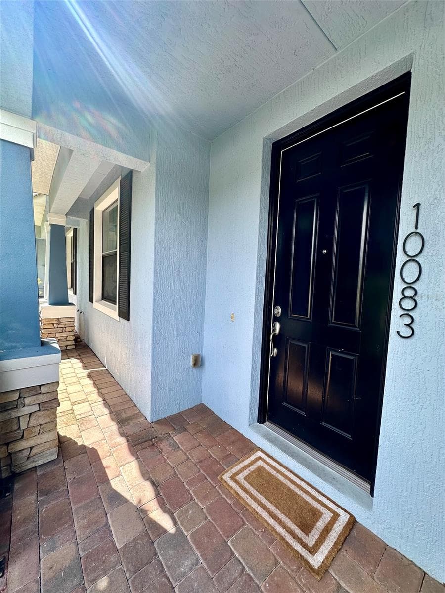 Townhouse at 10083 EAGLE CREEK CENTER BLVD, ORLANDO, photo 3 of 14